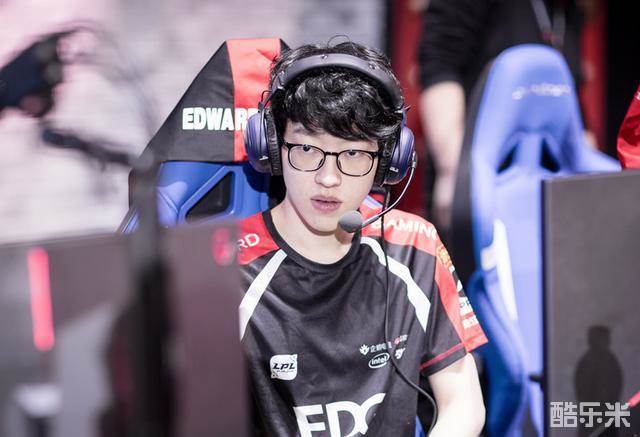 当他把这套 当他把这套